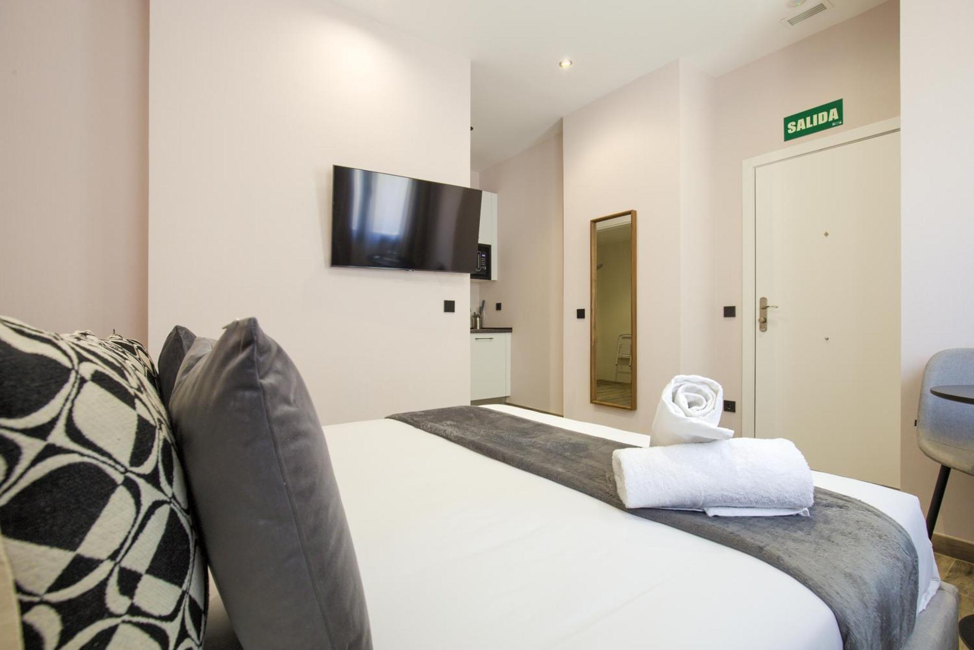 Dobo Nuria Apartment *