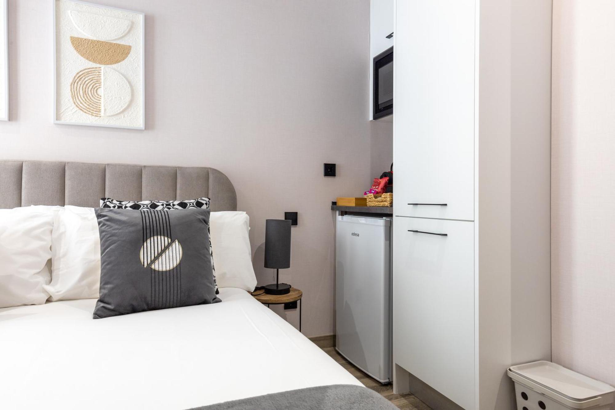 Dobo Nuria * Madrid