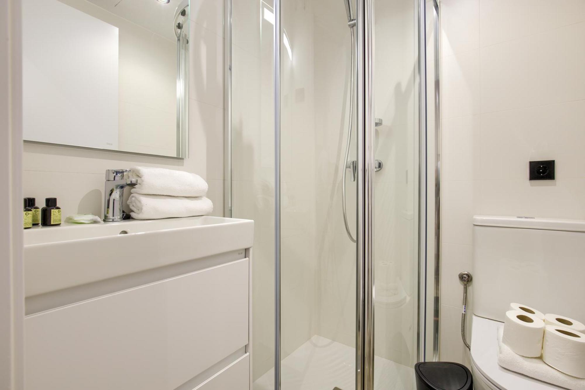 Dobo Nuria Apartment Madrid