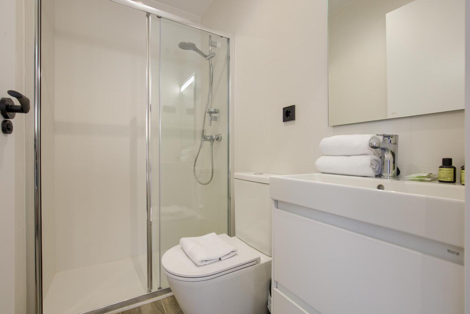 Dobo Nuria Apartment
